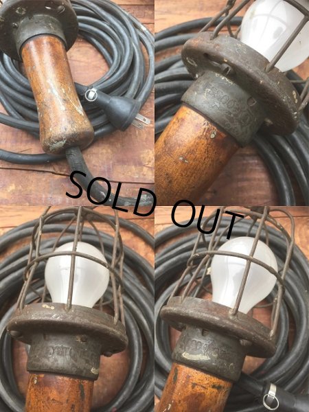 画像2: Vintage ESSCO KEYSTONE Industrial Wood Handle Trouble Lamp (AL805) (2)