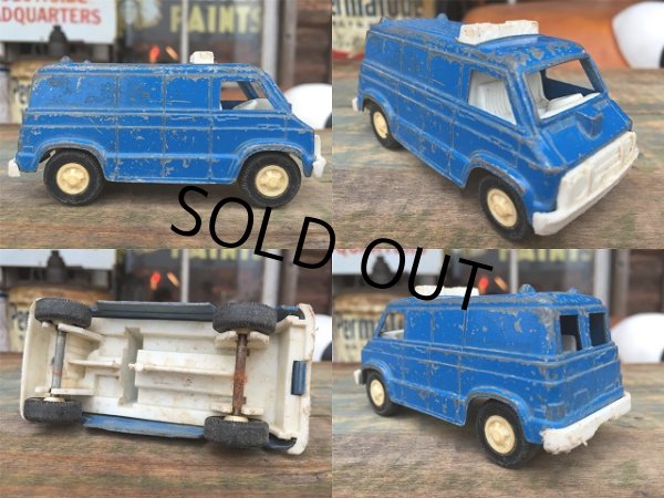 画像2: 70s Vintage TootsieToy Die Cast Mini Car Police Van (AL886) (2)