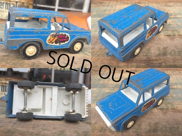画像3: 70s Vintage TootsieToy Die Cast Mini Car Buckin Bronco (AL884) (3)