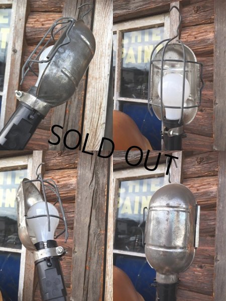画像2: Vintage Industrial Trouble Lamp (AL983) (2)