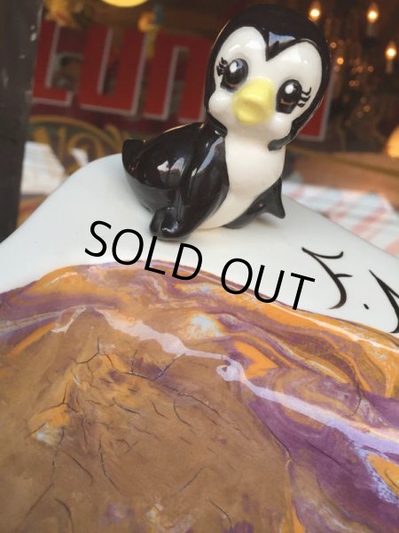 画像2: Vintage Ceramic Penguin Cigarette Ashtray (J125) (2)