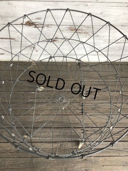 画像4: Vintage Wire Laundry Basket (J285) (4)