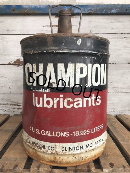 画像3: Vintage Champion 5 GAL Gas Oil Can (J300)   (3)