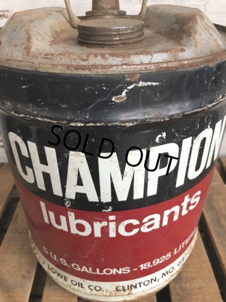 画像9: Vintage Champion 5 GAL Gas Oil Can (J300)   (9)