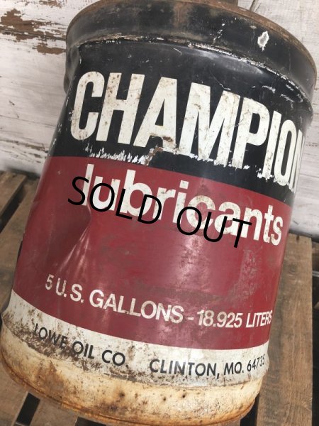 画像8: Vintage Champion 5 GAL Gas Oil Can (J300)   (8)