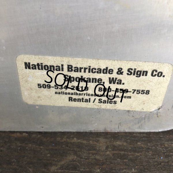 画像8: Vintage Road Sign NO VEHICLE PARKING (J331)   (8)