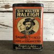 画像1: Vintage SIR WALTER RALEIGH Tabacco Pocket Tin Can (J341)     (1)