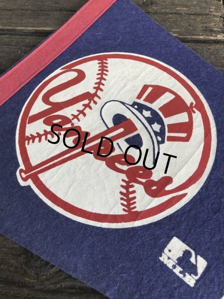 画像2: Vintage MLB Pennant Flag Banners NY YANKEES (J355) (2)