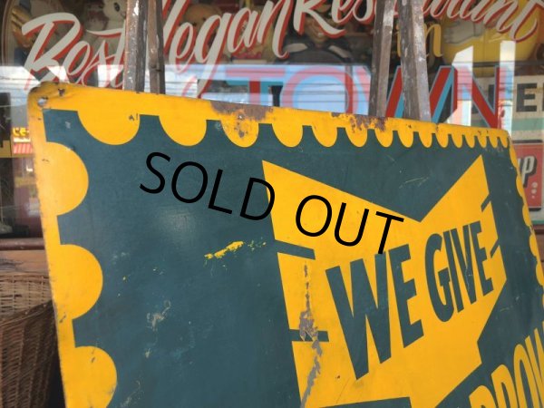 画像4: 40s Vintage Gold Arrow Stamps Huge Tin Sign (J380) (4)