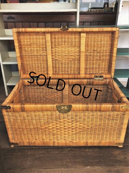 画像5: Antique Wicker Trunk Chest Basket Large Size (J382) (5)