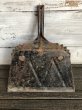 画像4: Vintage WHITE Industrial Metal Dust Pan (J394) (4)