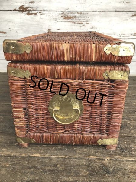 画像2: Vintage Wicker Trunk Chest Basket Large Size (J439) (2)