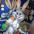 画像6: 90s Vintage Bugs Bunny Gamball bank (J697) (6)