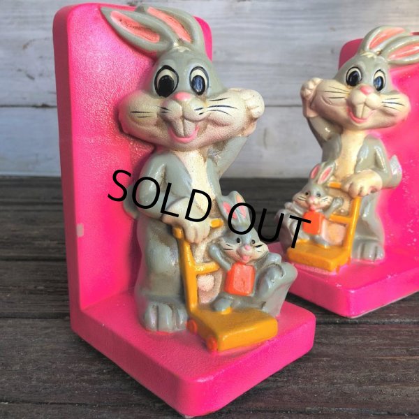 画像2: 70s Vintage WB Bugs Bunny Bookends Holiday Fair Japan (J705) (2)