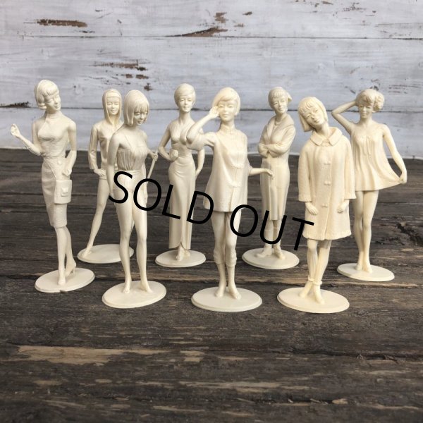 画像1: 60s Louis Marx Campus Cuties Figures Set of 8 (J774) (1)