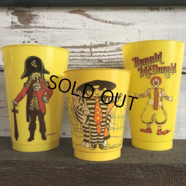 画像1: 70s Vintage McDonalds Captain Crook Plastic Cup (J960)  (1)