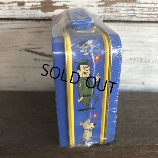 画像2: Vintage Yogi Bear Candy Can Lunch Box (J991) (2)