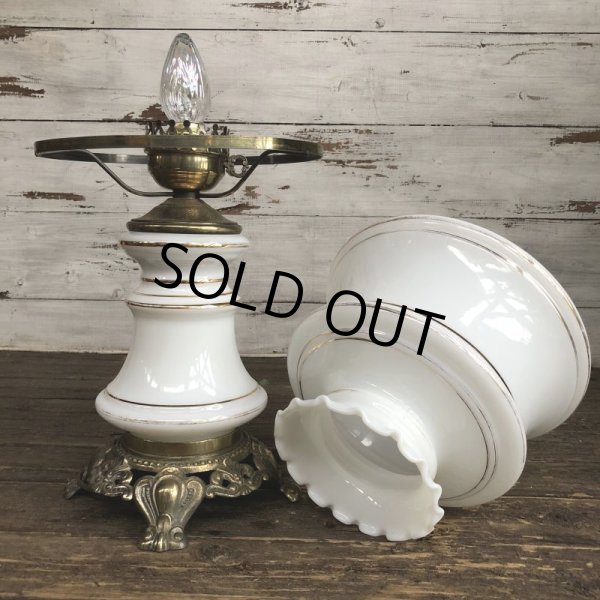 画像10: 60s Vintage Metal Base Milk Glass Hurricane 3 Way Table Lamp (S028) (10)