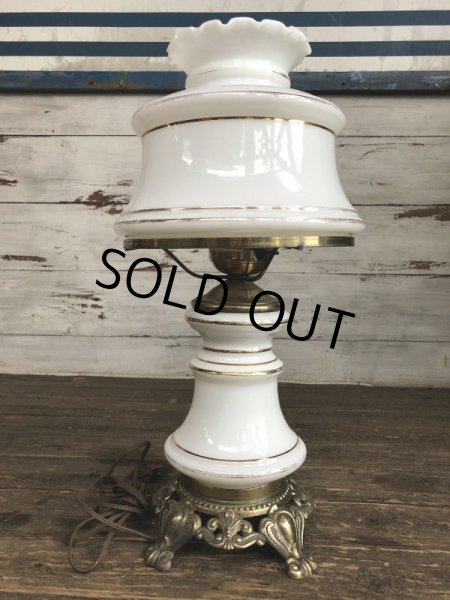 画像2: 60s Vintage Metal Base Milk Glass Hurricane 3 Way Table Lamp (S028) (2)