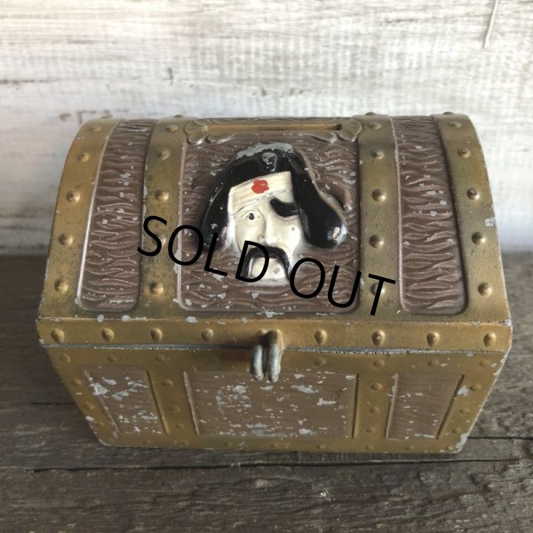 画像2: 50s Pirates Treasure Box Bank (S035) (2)