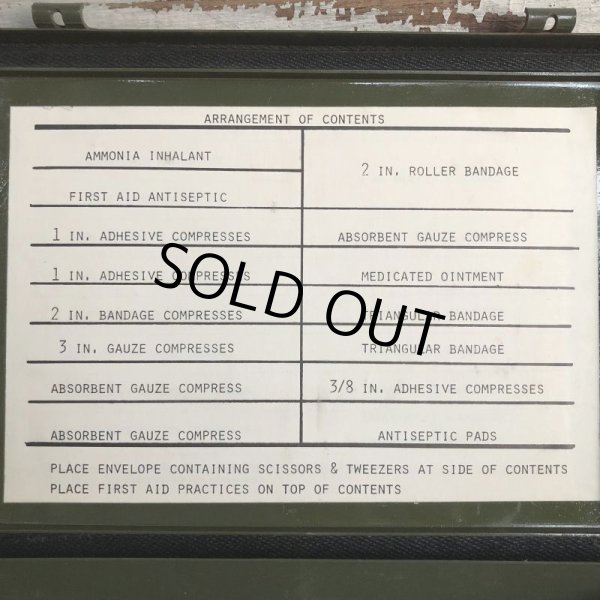 画像9: Vintage Bell System-C First Aid Kit Mettal Box Cabinet (S118） (9)