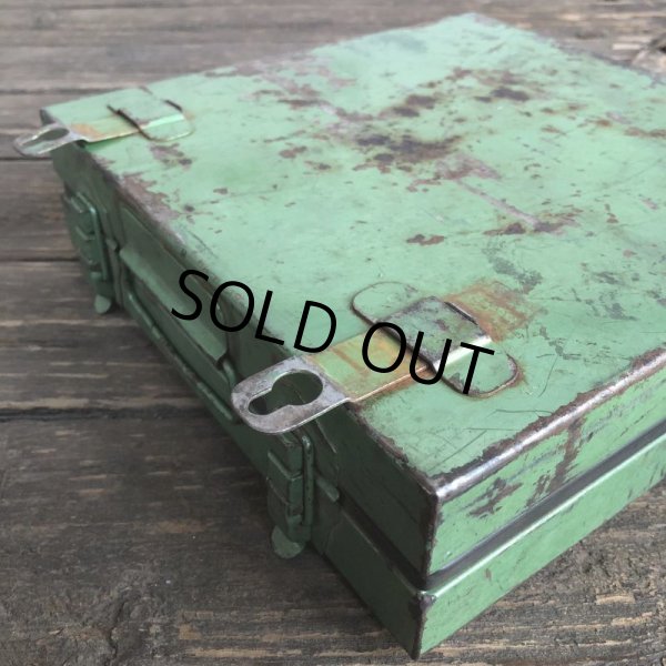 画像4: Vintage Bullard First Aid Kit Mettal Box Cabinet (S120） (4)