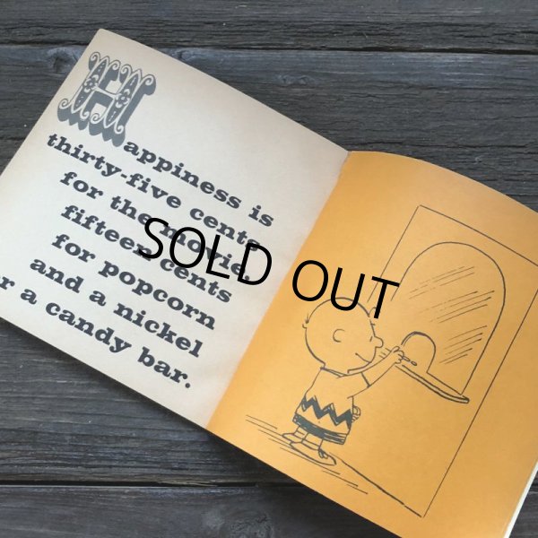 画像6: Vintage Book Snoopy Happiness is a warm puppy (S140） (6)