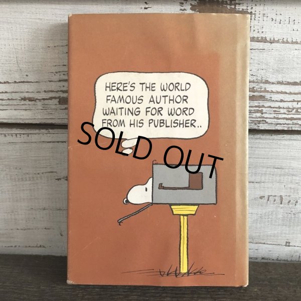 画像2: Vintage Book SNOOPY AND "It Was a Dark and Stormy Night" (S137） (2)