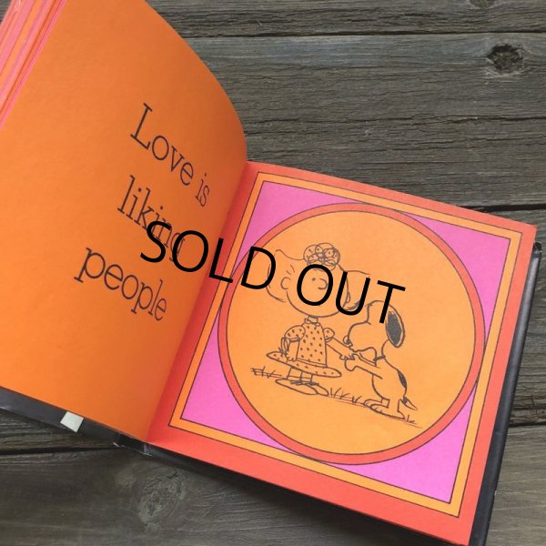 画像10: Vintage Book Snoopy Love is walking Hand in Hand (S142） (10)