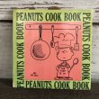 画像1: Vintage Book Snoopy Peanuts Cook Book (S139） (1)