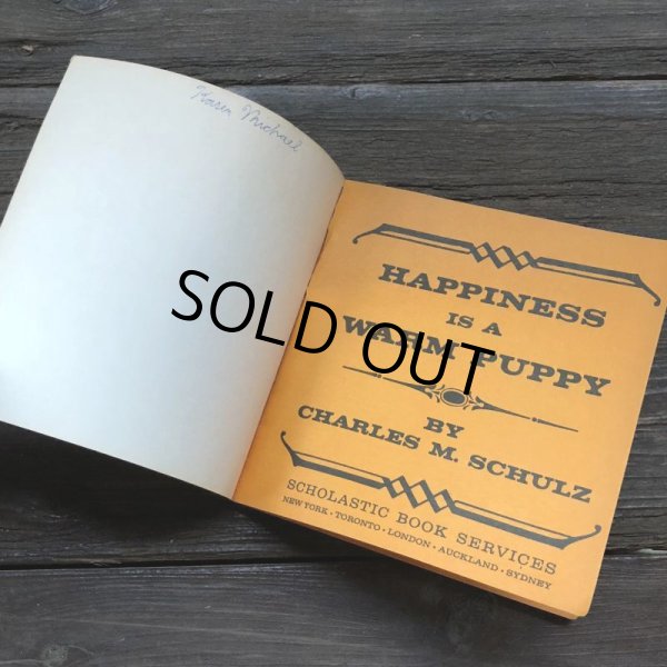 画像3: Vintage Book Snoopy Happiness is a warm puppy (S140） (3)