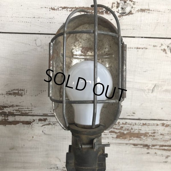 画像4: Vintage Industrial Trouble Lamp (S216) (4)