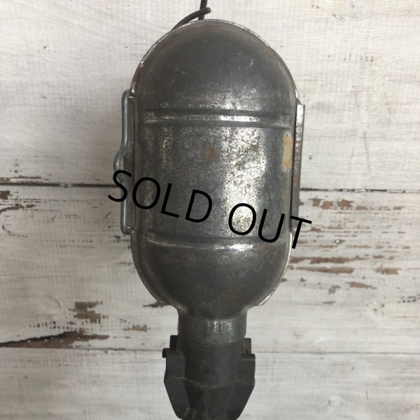 画像7: Vintage Industrial Trouble Lamp (S216) (7)
