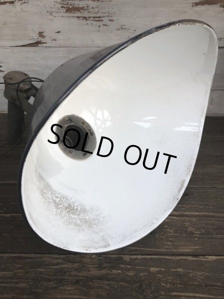 画像10:  Vintage Smoot Holman Industrial Barn Light Shade (S348) (10)