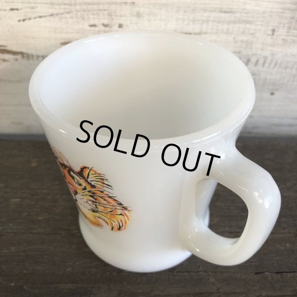 画像2: Vintage Fire King EXXON Esso Tiger D handle Mug (S352) (2)