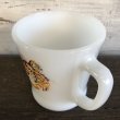 画像2: Vintage Fire King EXXON Esso Tiger D handle Mug (S351) (2)