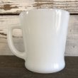 画像3: Vintage Fire King EXXON Esso Tiger D handle Mug (S353) (3)