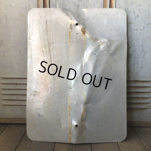 画像8: Vintage Road Sign NO UNAUTHORIZED VEHICLES BEYOND THIS POINT (S390)  (8)