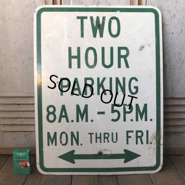 画像1: Vintage Road Sign TWO HOUR PARKING (S388)  (1)