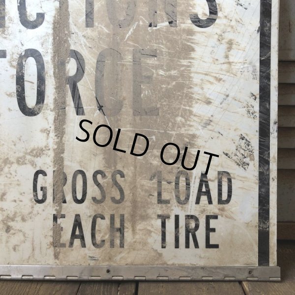 画像5: Vintage Road Sign WEIGHT RESTRICTIONS IN FORCE (S391)  (5)