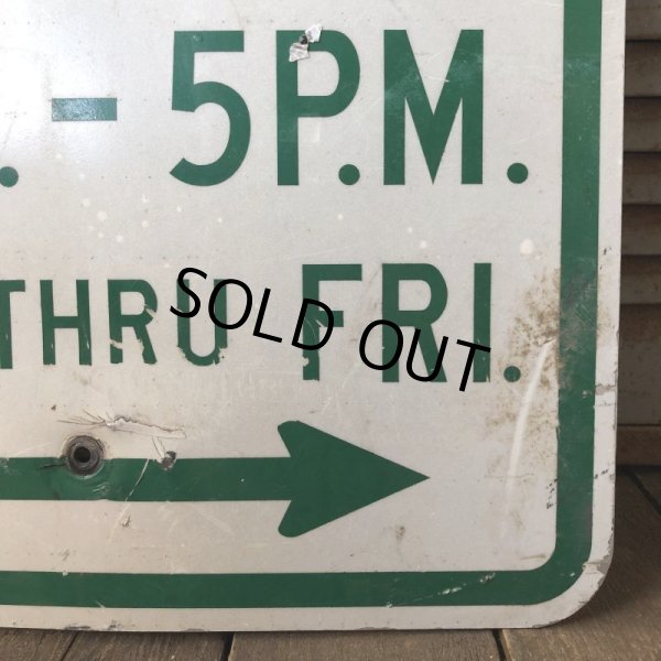 画像2: Vintage Road Sign TWO HOUR PARKING (S388)  (2)