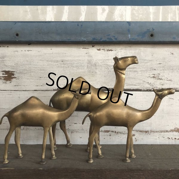 画像2: Vintage Brass Camel Set (S450) (2)