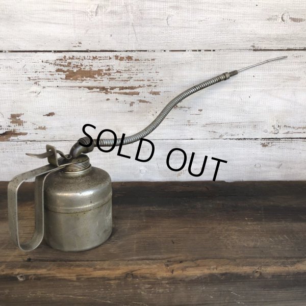 画像2: Vintage Oil Can PLEWS Oiler (S495) (2)
