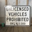 画像1: Vintage Road Sign UNLICENSED ... (S570)  (1)