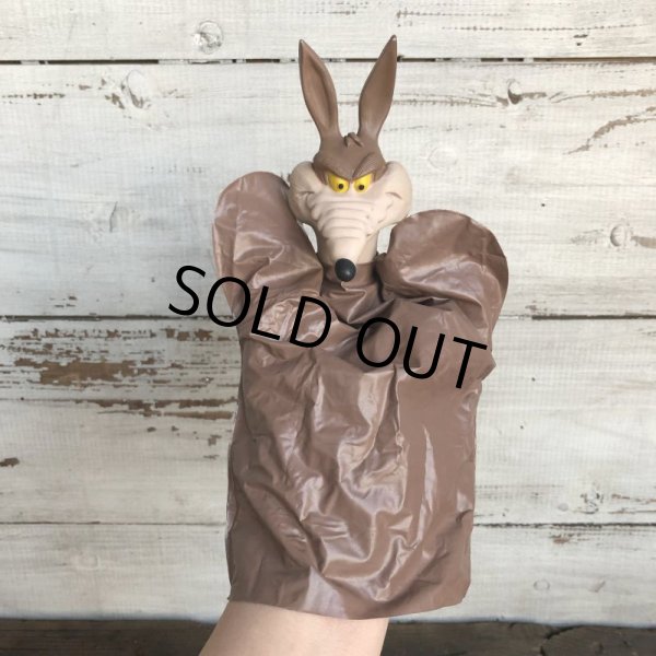 画像8: 70s Vintage Wile E. Coyote Hand Puppet Doll (S625) (8)