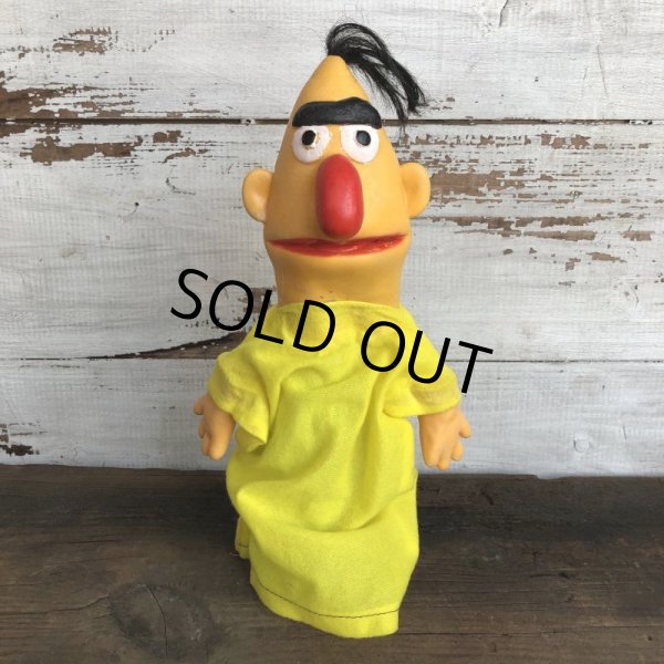 画像2: Vintage Sesame Street Bert Hand Puppet Doll (S630) (2)