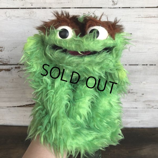 画像1: Vintage Knickerbocker Sesame Street Oscar Hand Puppet Doll (S632) (1)