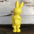 画像3: Vintage Bunny Plastic Shaker Baby Toy (S742) (3)