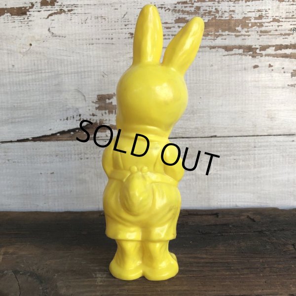 画像3: Vintage Bunny Plastic Shaker Baby Toy (S742) (3)