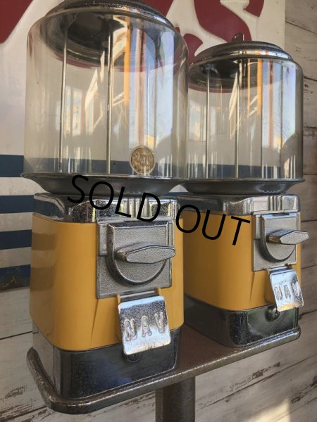 画像2: Vintage Bubble Gum Glass Globe Vending Machine Stand (S778) (2)